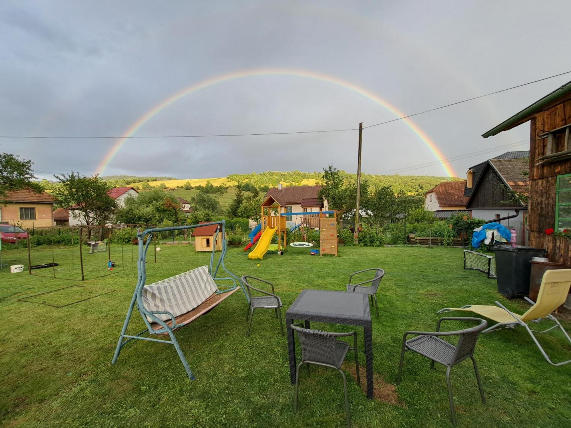Apartman Lucky 5 Izbovy Rodinny Dom מראה חיצוני תמונה
