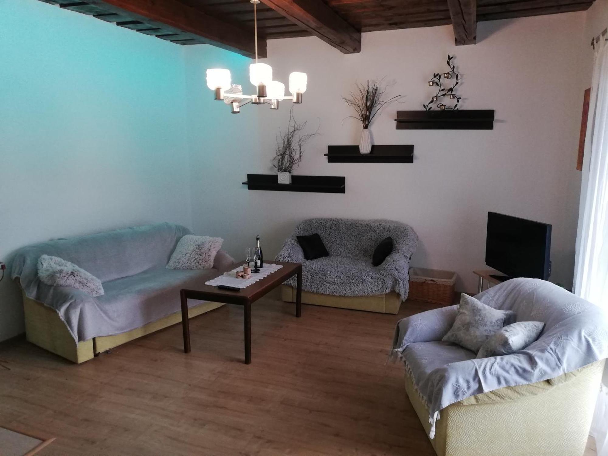 Apartman Lucky 5 Izbovy Rodinny Dom מראה חיצוני תמונה